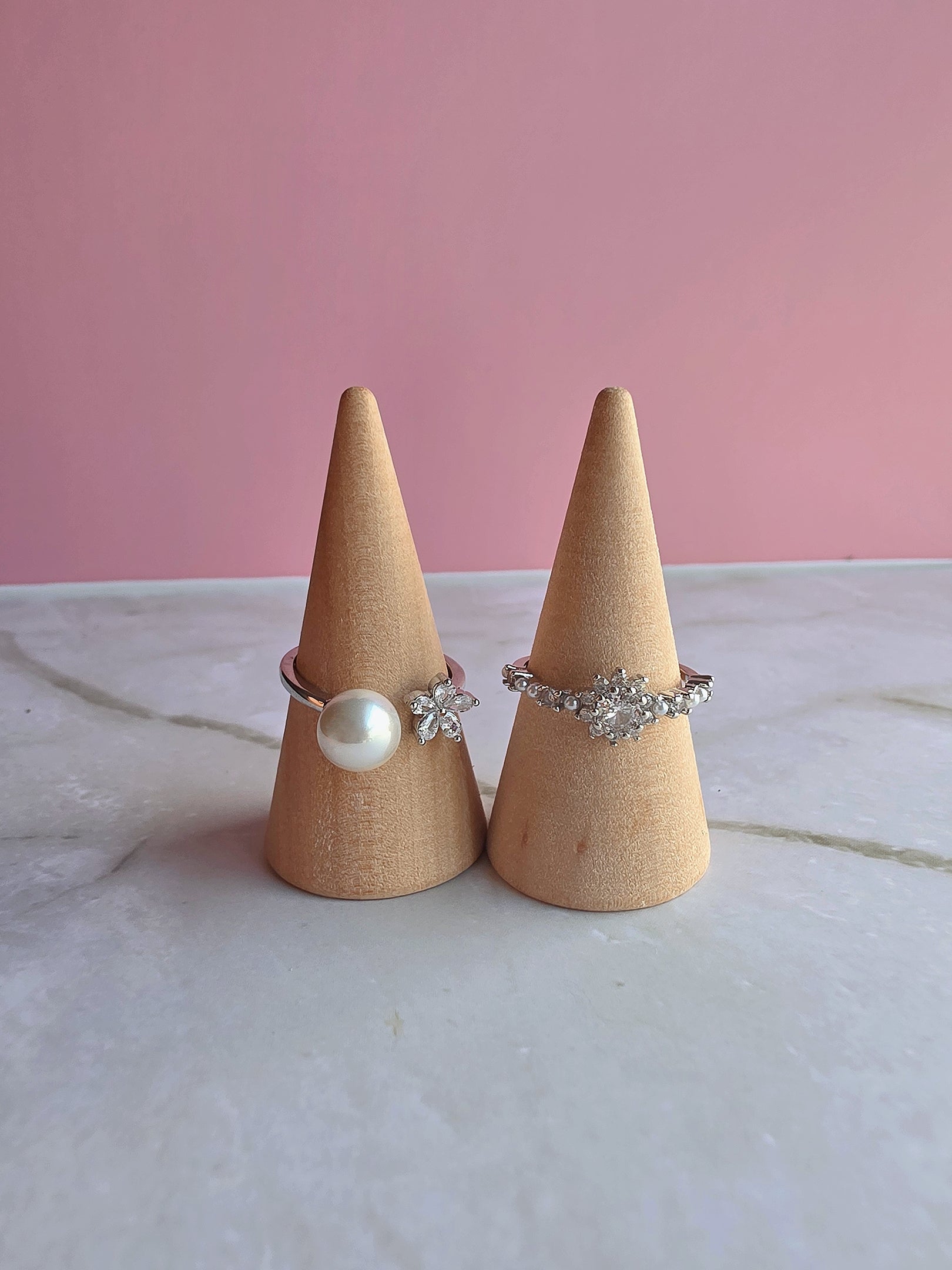 Summer beach toe ring set with waterproof non-tarnish gold finish.