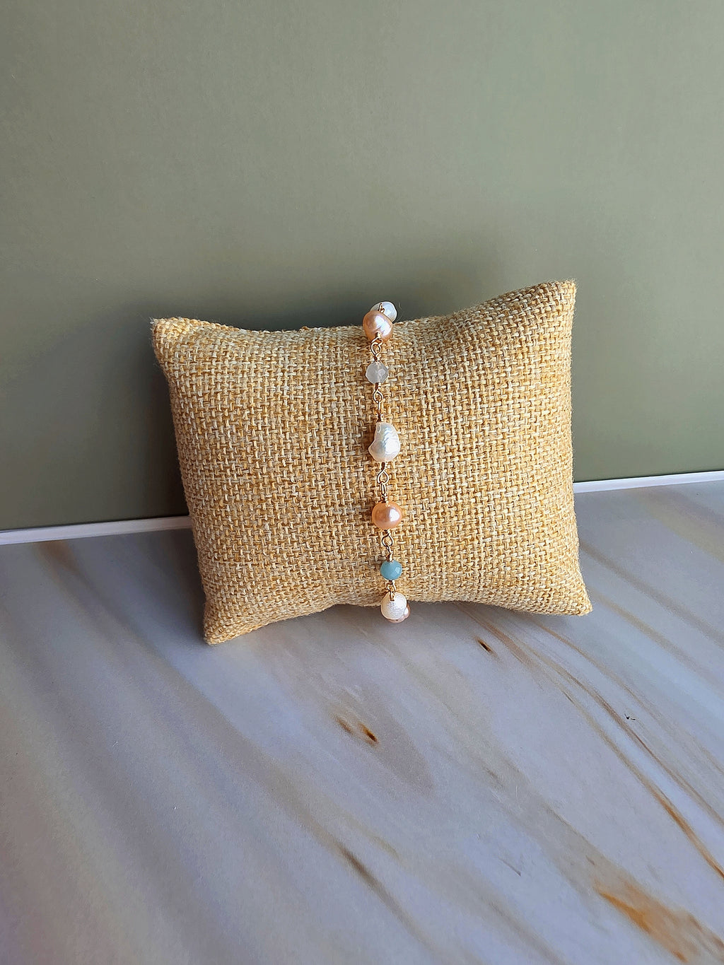 Dainty pearl and aquamarine gemstone bracelet for everyday wear and special occasions.
