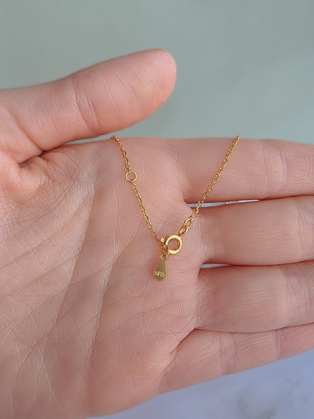 Elegant personalized heart birthstone necklace for women.