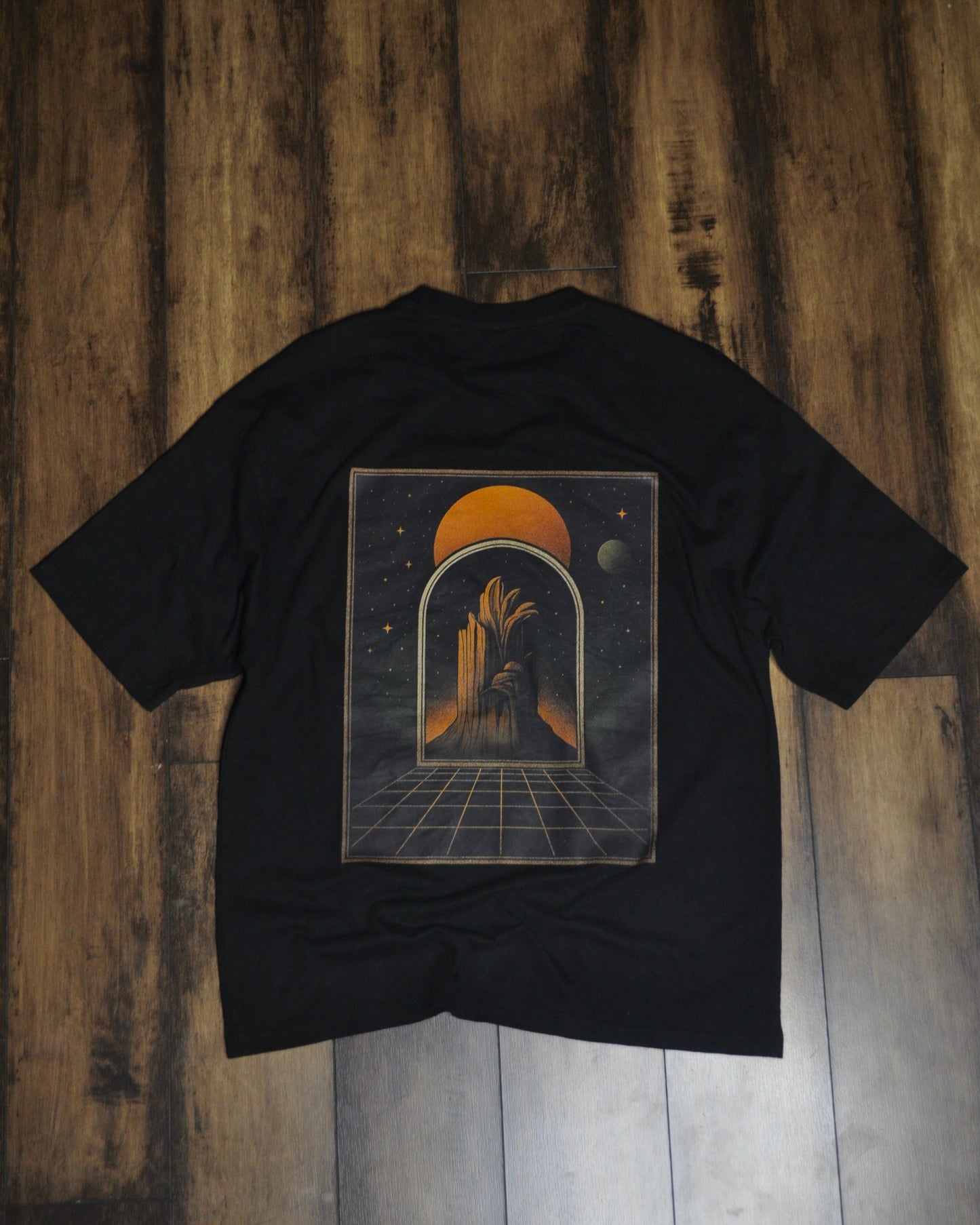 OVERSIZED TEE – DROP 1 WANDER BEYOND