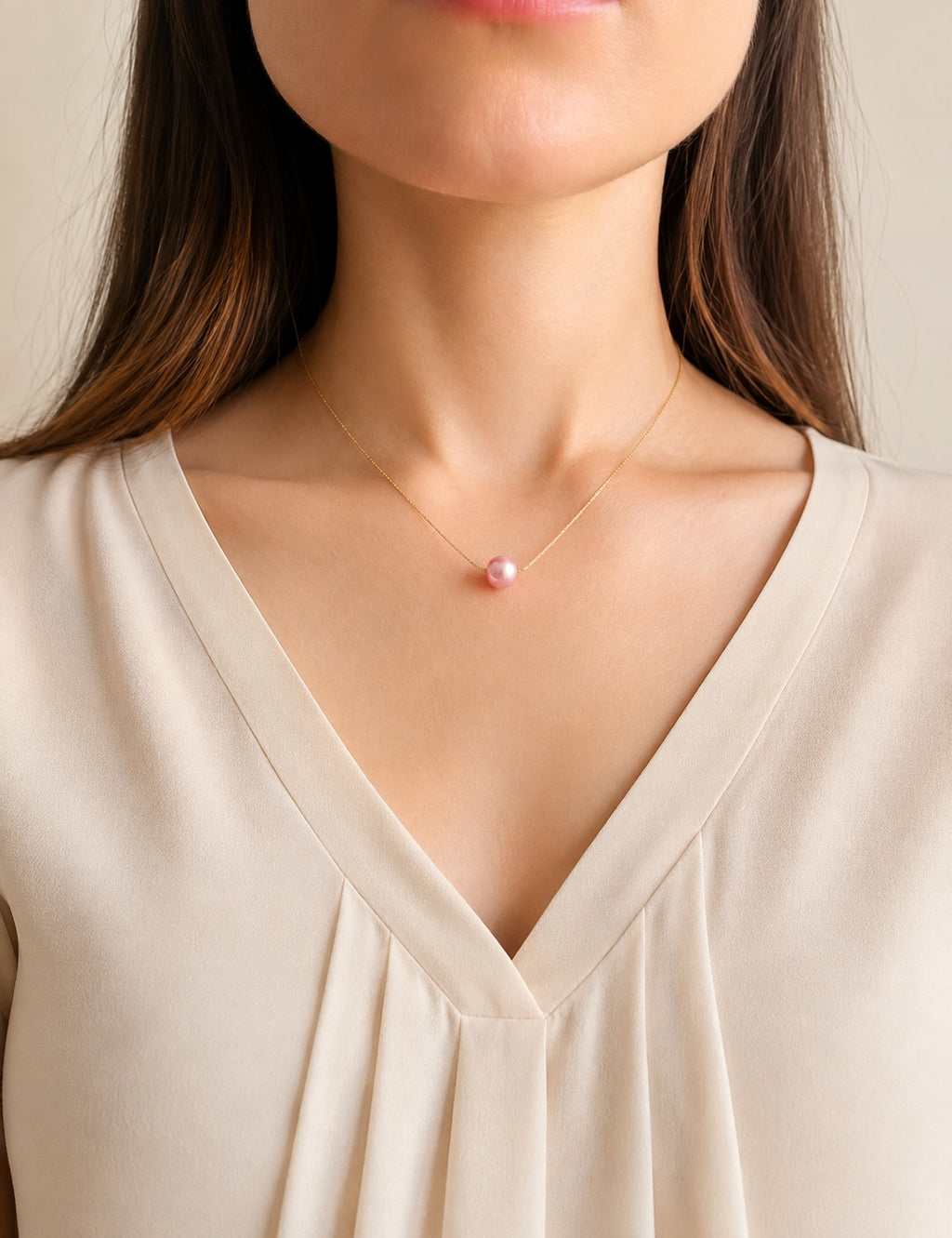 Minimalist single pearl choker necklace with 18K gold plating.