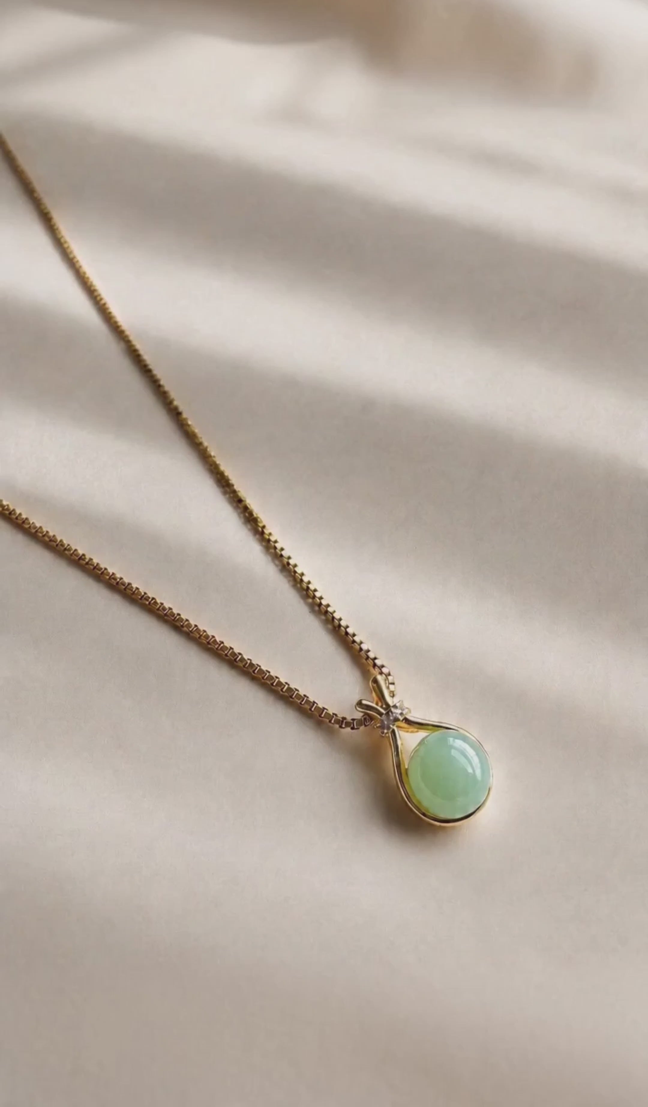 Women's green jade necklace perfect for everyday wear and layering.