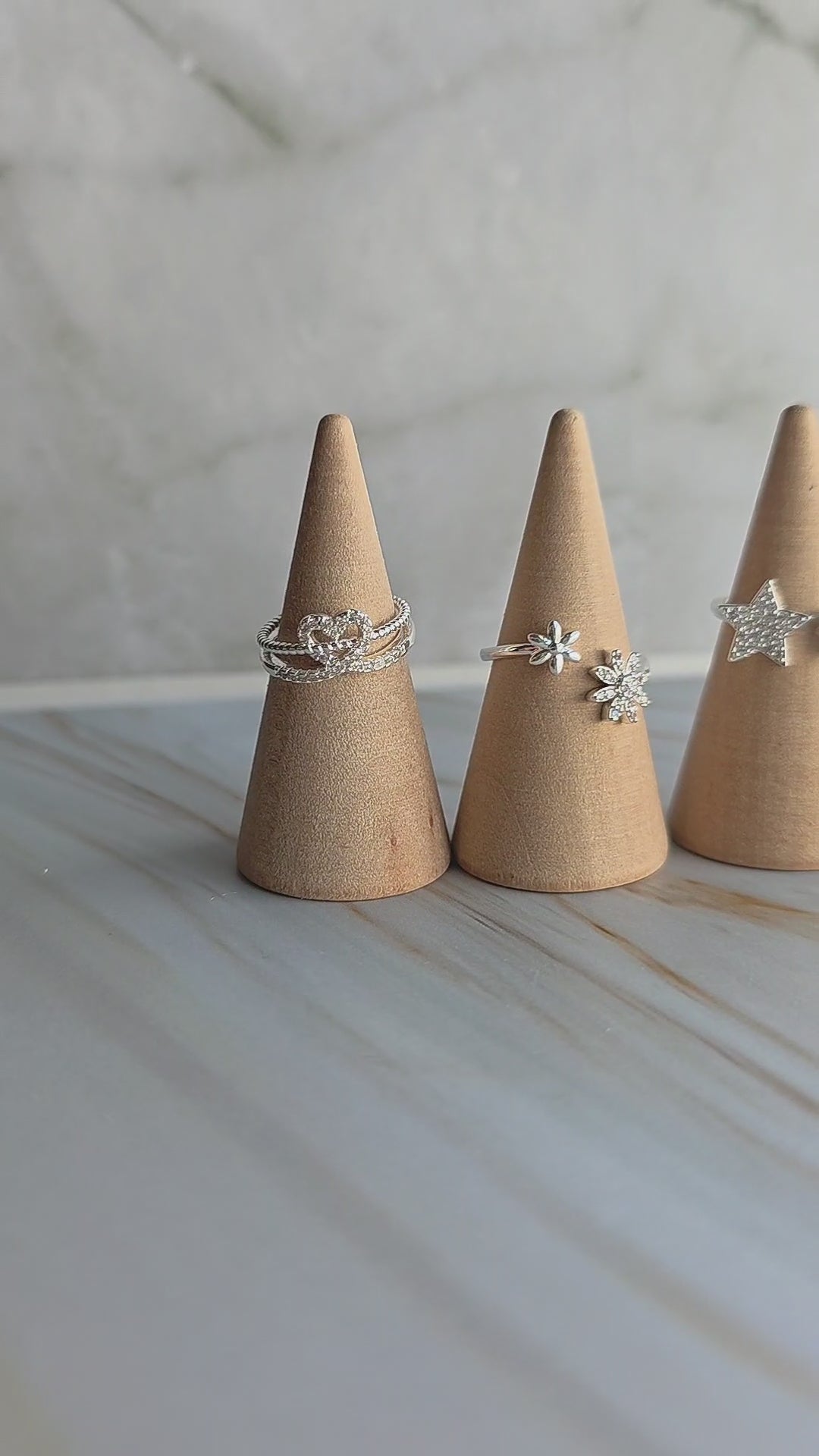 Dainty cubic zirconia toe ring for women