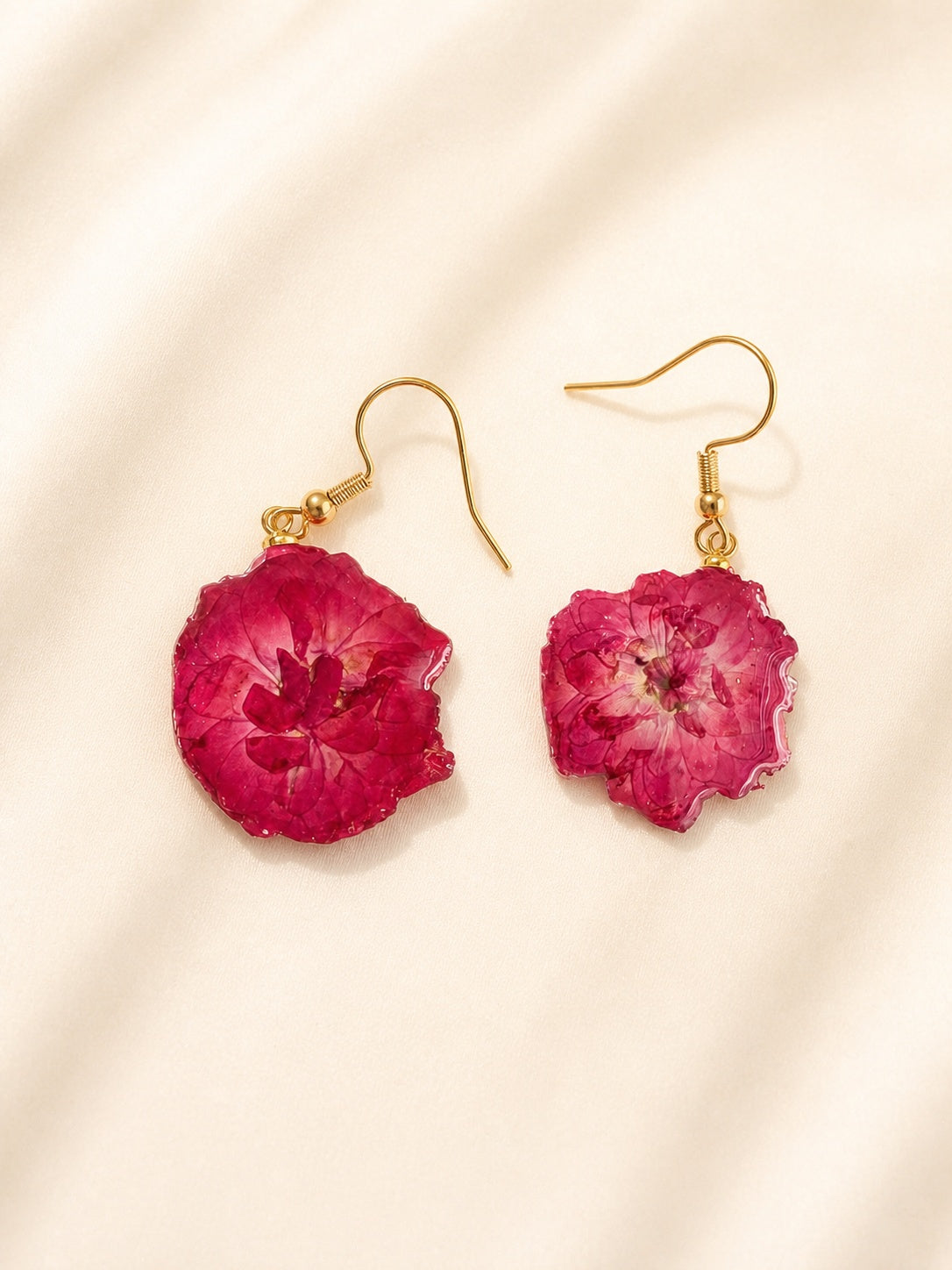 Botanical floral dangle earrings handcrafted with real preserved flowers.